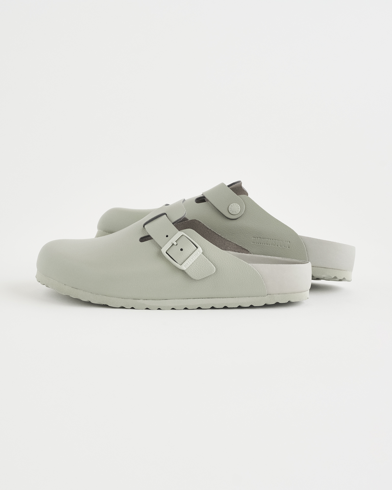 Madhappy-Birkenstock-Boston-Mineral-Grey-01